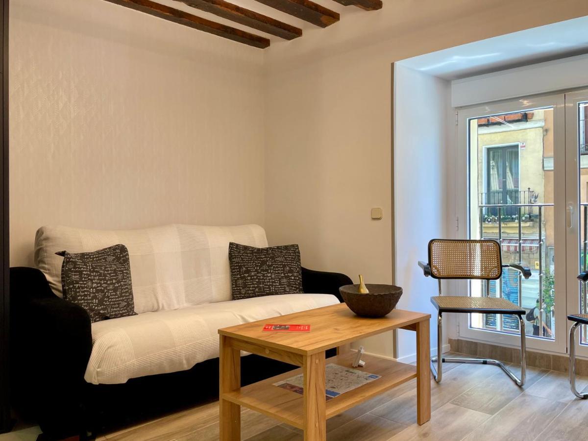 Madrid Villa Suites Aquamarina Exterior foto